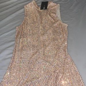 Romper NEVER WORN SEQUINS ROMPER